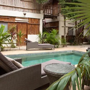  Hotel Karen's México
